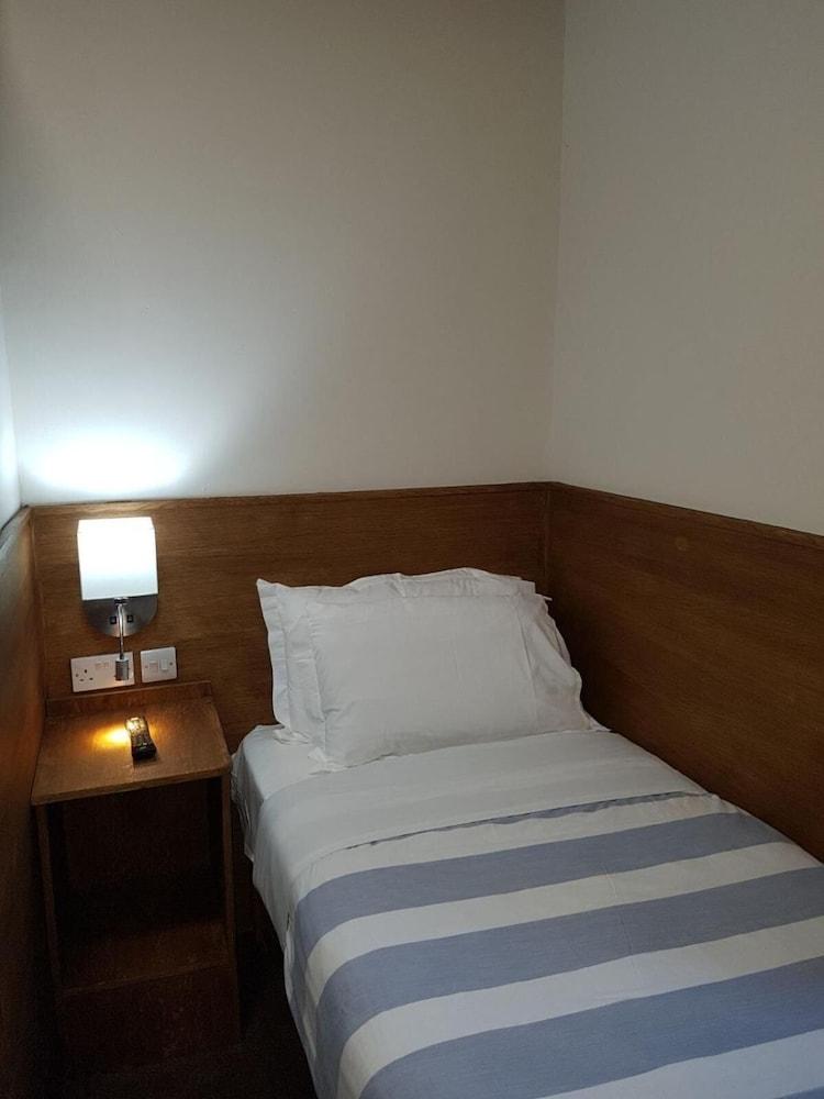 Cambridge House Hotel Edinburgh Bagian luar foto